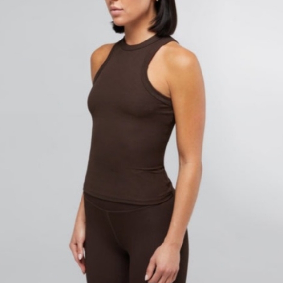 IVL The Rib Tank (black) - Picture 2 of 7